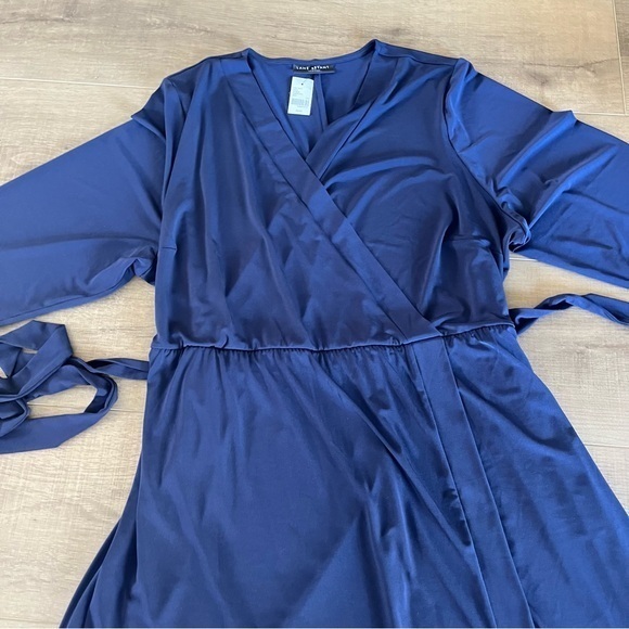 Lane Bryant Wrap Jersey Midi V Neck Dress Navy Empire Waist Belted 26/28 NWT - Picture 9 of 11